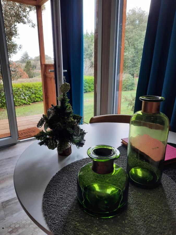 Le Lodge Des Chenes Brousses-et-Villaret Esterno foto
